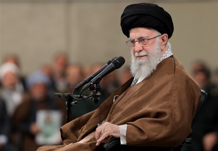 رهبر انقلاب: حاج قاسم سلیمانی ایران را نیز «حرم» می‌دانست