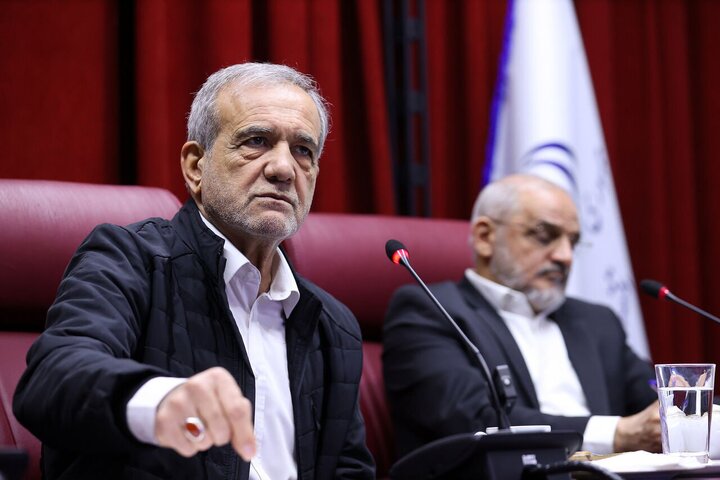 وعده رئیسجمهور برای اصلاح نظام یارانهای و مقابله با رانت ارزی وعده رئیسجمهور برای اصلاح نظام یارانهای و مقابله با رانت ارزی