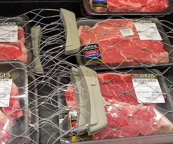 افزایش سرقت، فروشگاههای زنجیرهای آمریکا را به اقدامات افراطی واداشت افزایش سرقت، فروشگاههای زنجیرهای آمریکا را به اقدامات افراطی واداشت