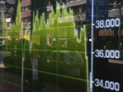 افت دلار و بازار سهام با بالا گرفتن تنش‌های تجاری آمریکا و چین