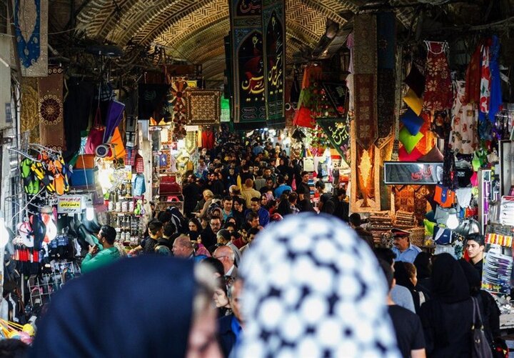 بازارهای تهران باز است؛ خزانه جواهرات ملی تعطیل شد