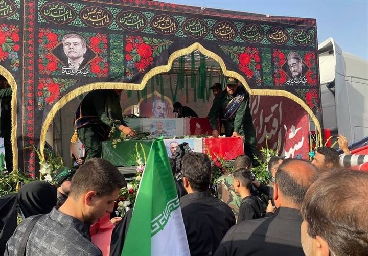 تجلی وحدت ملی و استکبارستیزی با تشییع پیکر شهدای مقاومت در تهران