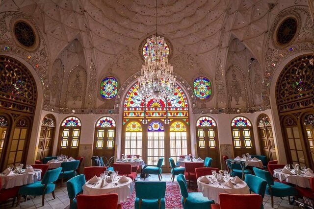 طرح بحثبرانگیز اقامت دو نرخی در هتلهای ایران در دوران رکود گردشگر خارجی طرح بحثبرانگیز اقامت دو نرخی در هتلهای ایران در دوران رکود گردشگر خارجی