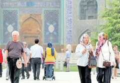 هشدارهای سفر و فشار اقتصادی، گردشگری ایران را زمین‌گیر کرده است