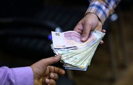 درخواست کارگران برای تعیین دستمزد فصلی مطابق با نرخ تورم