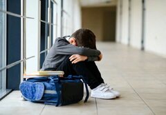 اخراج دانش‌آموزان ضعیف تخلف است