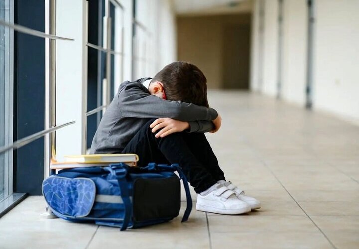 اخراج دانش‌آموزان ضعیف تخلف است