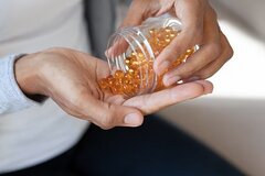 تاثیر اسیدهای چرب در کاهش این عارضه خواب‌آلودگی شدید روزانه