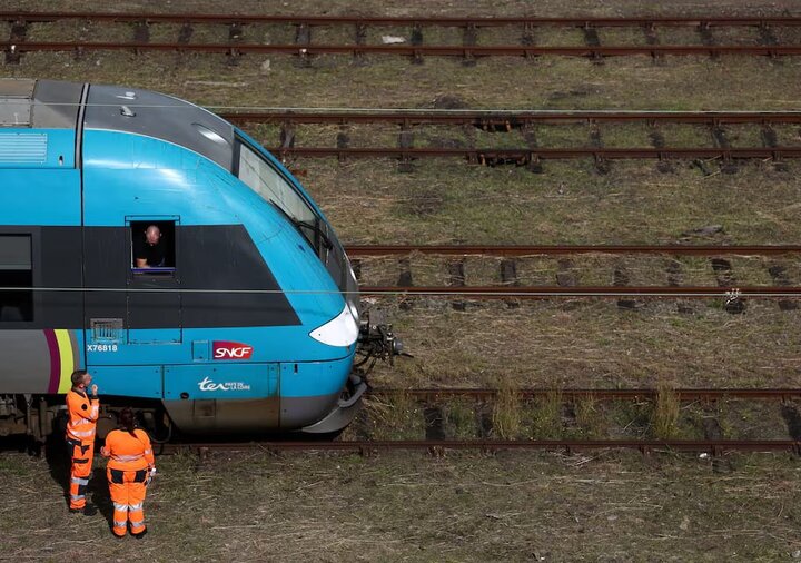 فرانسه در آستانه اعتصاب و اعتراض سراسری علیه برنامه‌های ریاضتی