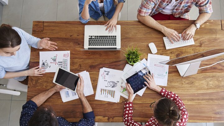 نسل زد؛ پیشگام شفافیت حقوق و دستمزد در محیط کار