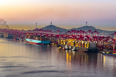 رشد ۵.۹ درصدی صادرات چین و سقوط ۲۹ درصدی ارسال کالا به آمریکا