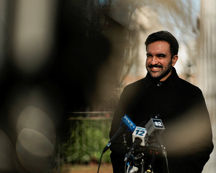 سوگند شهردار نیویورک در ایستگاه مترو متروکه