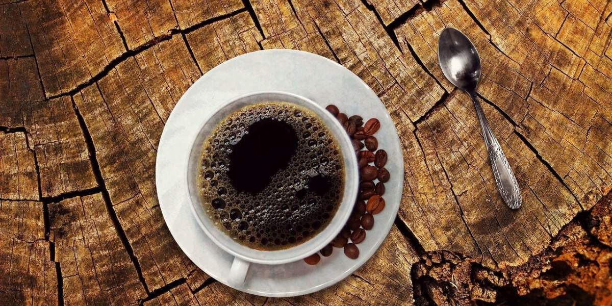 قهوه با چیزی فراتر از کافئین مغز را فعال می‌کند