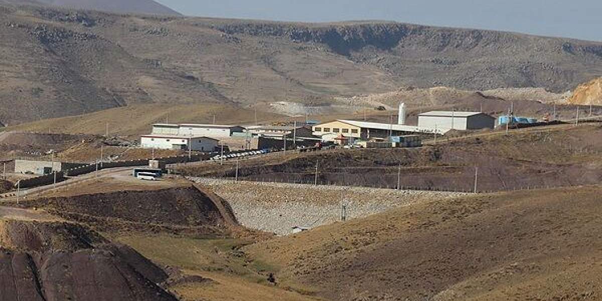 تعطیلی معدن گنجه رودبار پس از انفجار غیرعادی